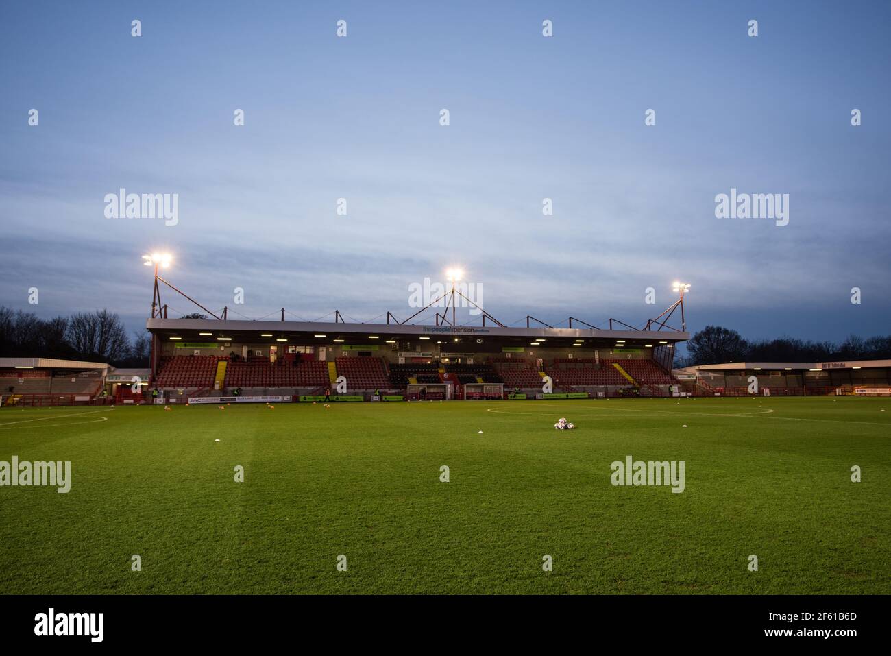 Il Broadfield Stadium (il People's Pension Stadium). Crawley Town FC. Foto Stock