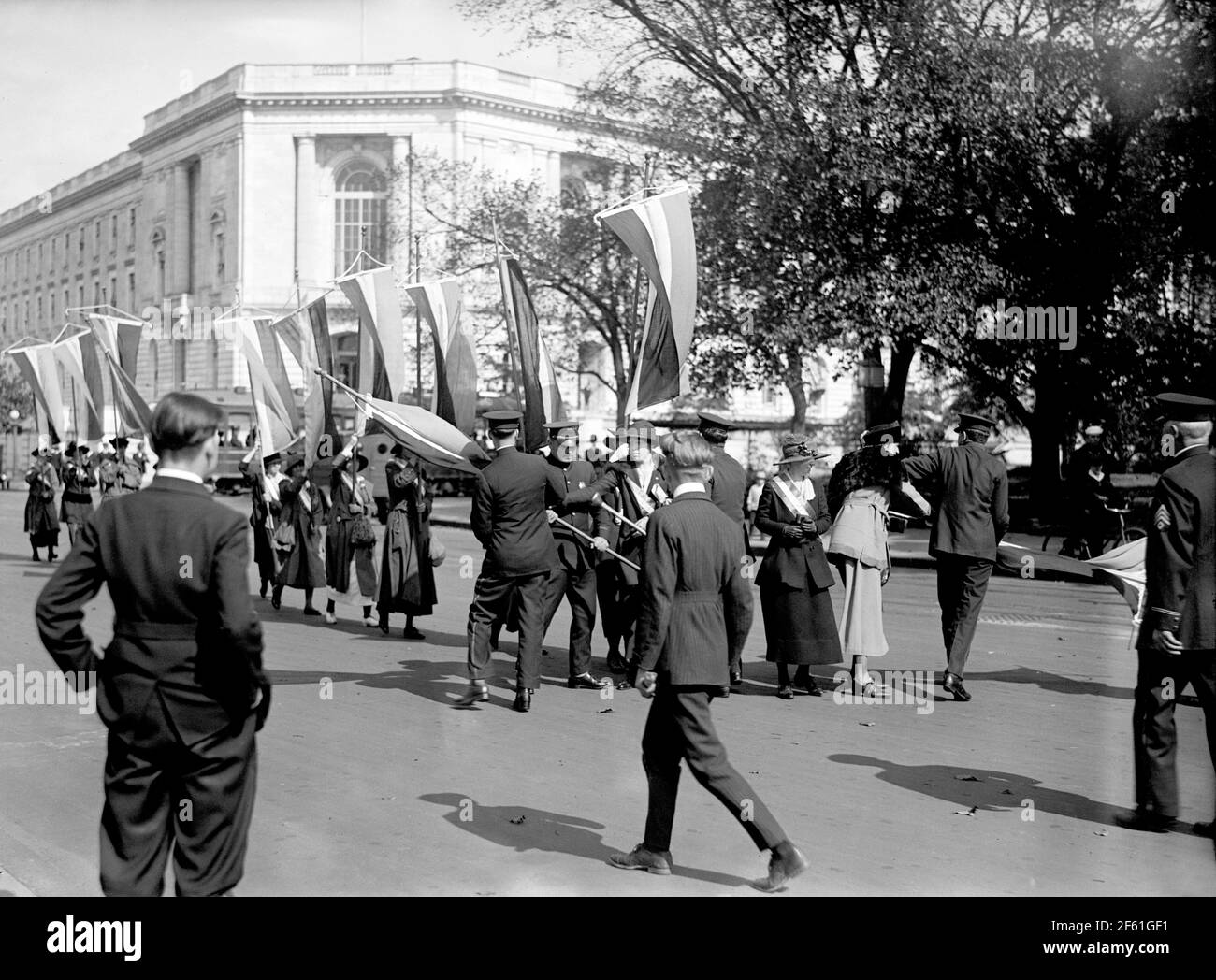 Arresto di suffragette immagini e fotografie stock ad alta risoluzione ...