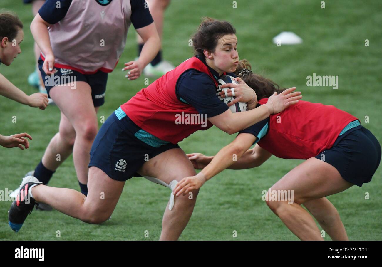 Oriam Sports CenterRiccarton, Edinburgh.Scotland UK. 29 Marzo 21 Scotland Women's Rugby Squad sessione di allenamento per la prossima partita Six Nation vs England Pic mostra il Capitano Rachel Malcolm ( Loughborough Lighting) in azione . Credit: eric mcowat/Alamy Live News Foto Stock