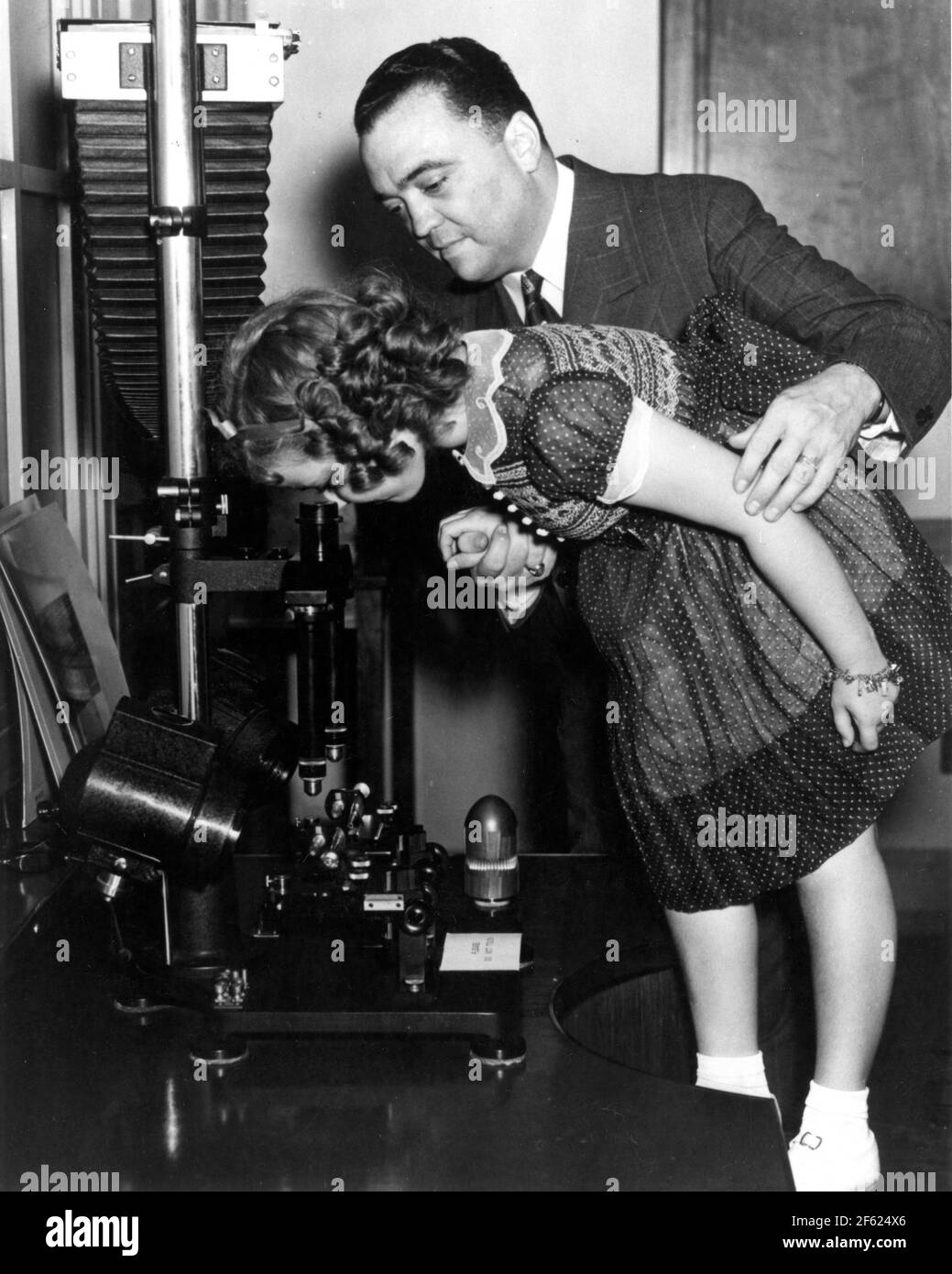 Shirley Temple e J. Edgar Hoover, 1938 Foto Stock