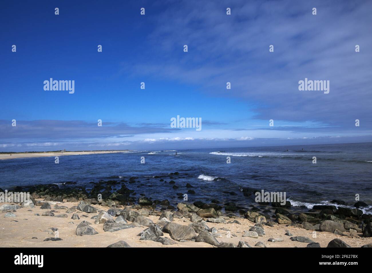 Cielo spettacolare sulla spiaggia di Sandy Hook, New Jersey. Foto Stock