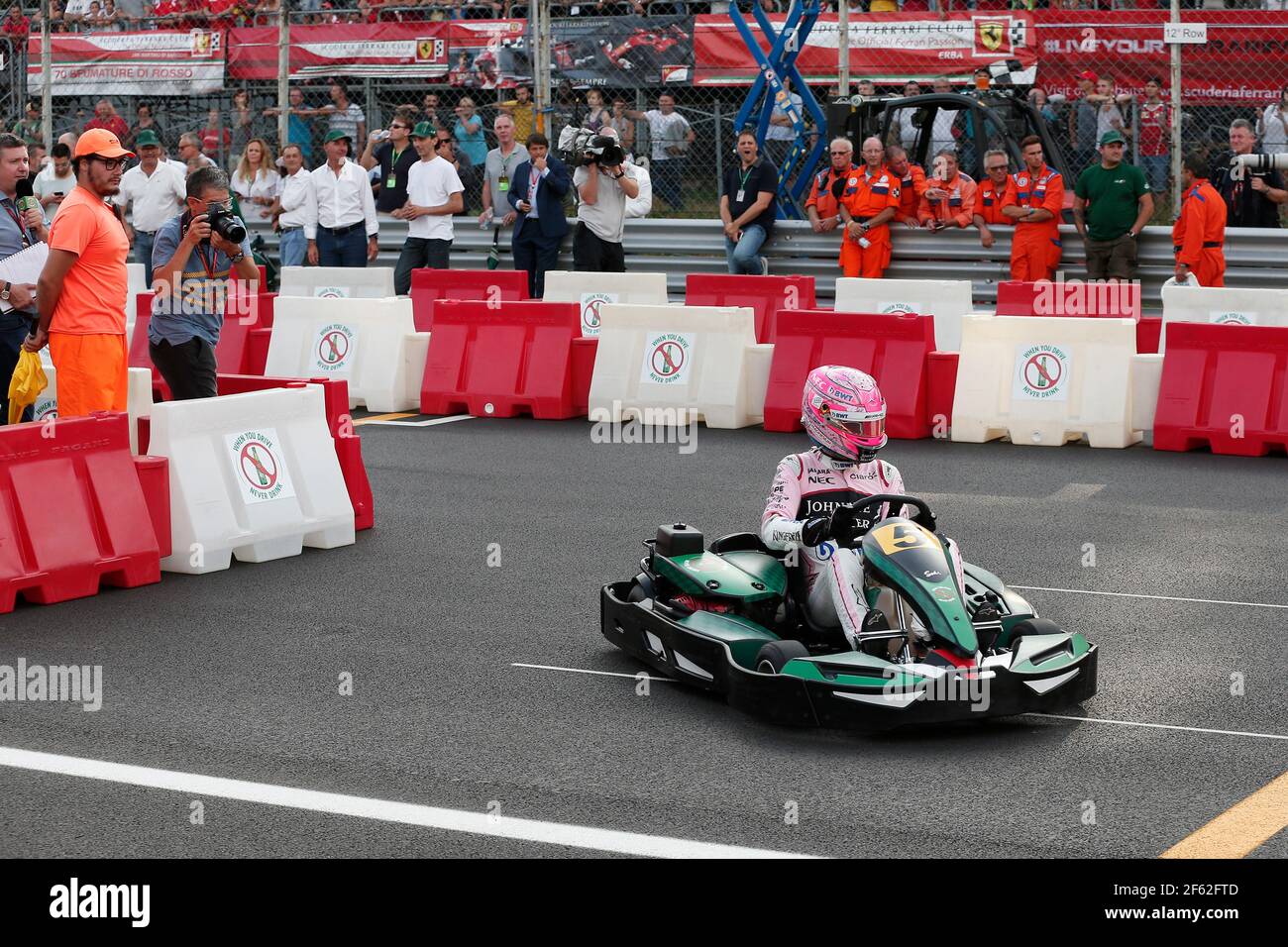 GARA GO KART, OCON Esteban (fra) Force India VJM10 azione 2017 Campionato del mondo di Formula 1 FIA, Gran Premio d'Italia, a Monza dal 1 al 3 settembre - Foto Jean Michel le Meur / DPPI Foto Stock