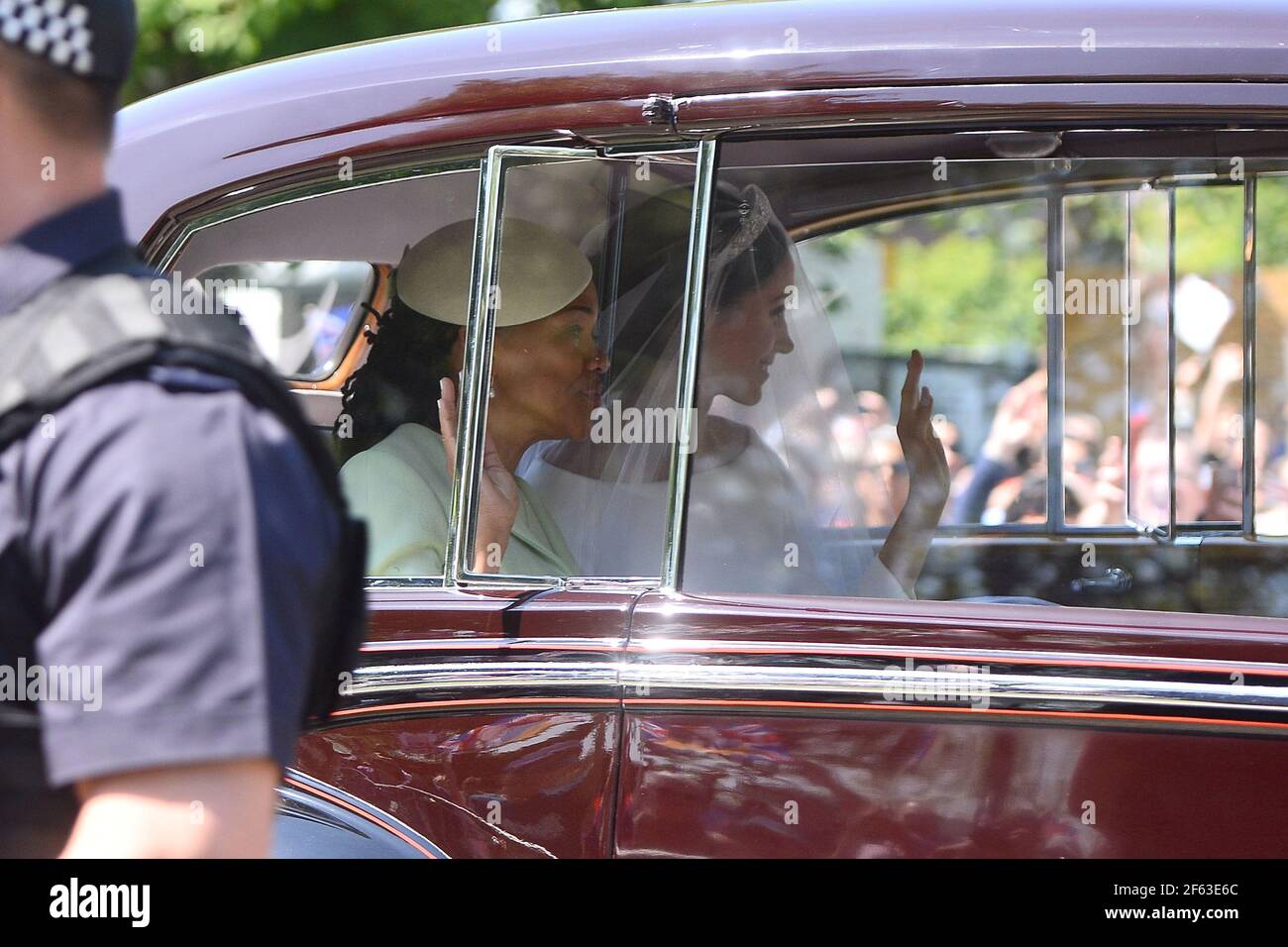 Castello di Windsor, Inghilterra, Regno Unito. 19 maggio 2018. Matrimonio con Duca di Sussex il Principe Harry e Duchessa di Sussex Meghan Markle - Long Walk Foto Stock