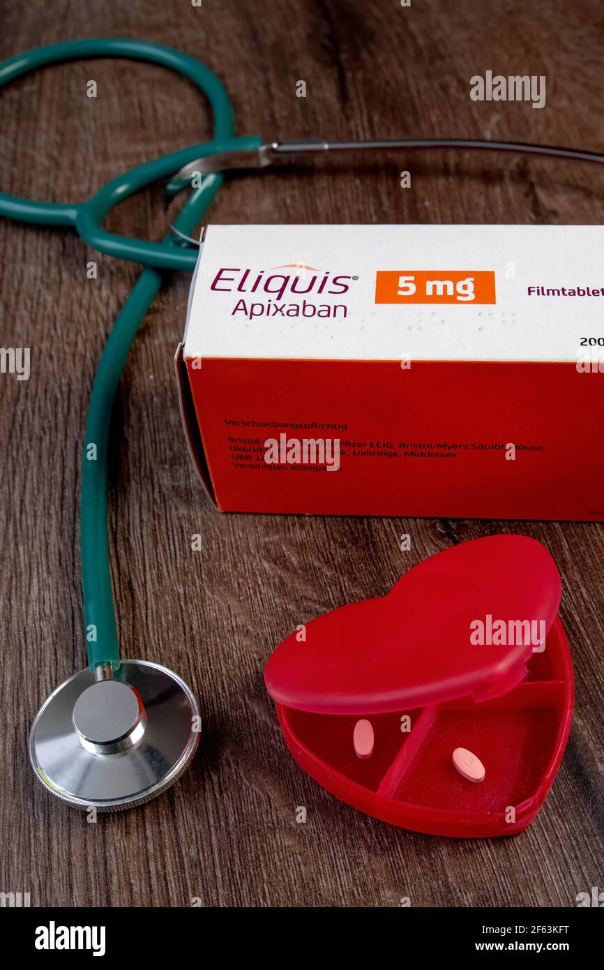 Apixaban, venduto con il marchio Eliquis tra gli altri, è un farmaco anticoagulante utilizzato per trattare e prevenire i coaguli di sangue e per prevenire l'ictus Foto Stock
