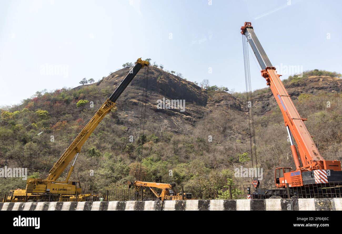 17 marzo 2021, Maharashtra india: Missing link of Yashwantrao Chavan Mumbai Pune Expressway Project Foto Stock