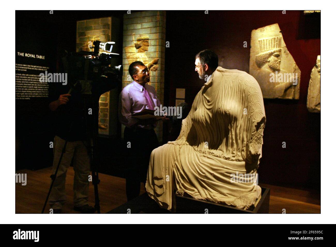 Statua di Penelope in marmo bianco..... Una nuova mostra dell'Antica Persia inaugurata al British Museum..... Dal 9 settembre 2005 all'8 gennaio 2006.pic David Sandison 7/9/2005 Foto Stock