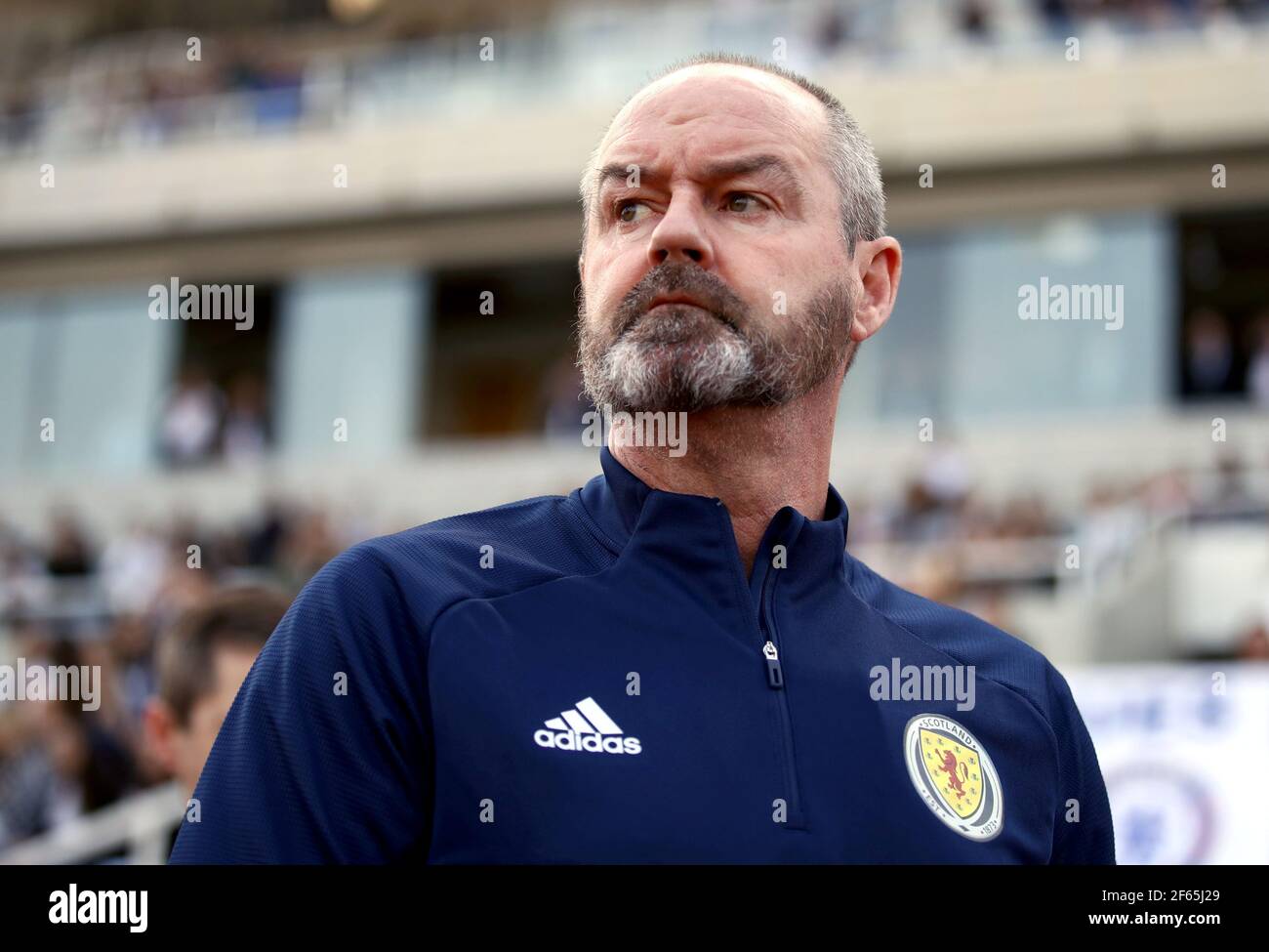 File foto datata 16-11-2019 del manager scozzese Steve Clarke durante la partita di qualificazione UEFA Euro 2020 allo stadio GSP di Nicosia. Data di emissione: Martedì 30 marzo 2021. Foto Stock