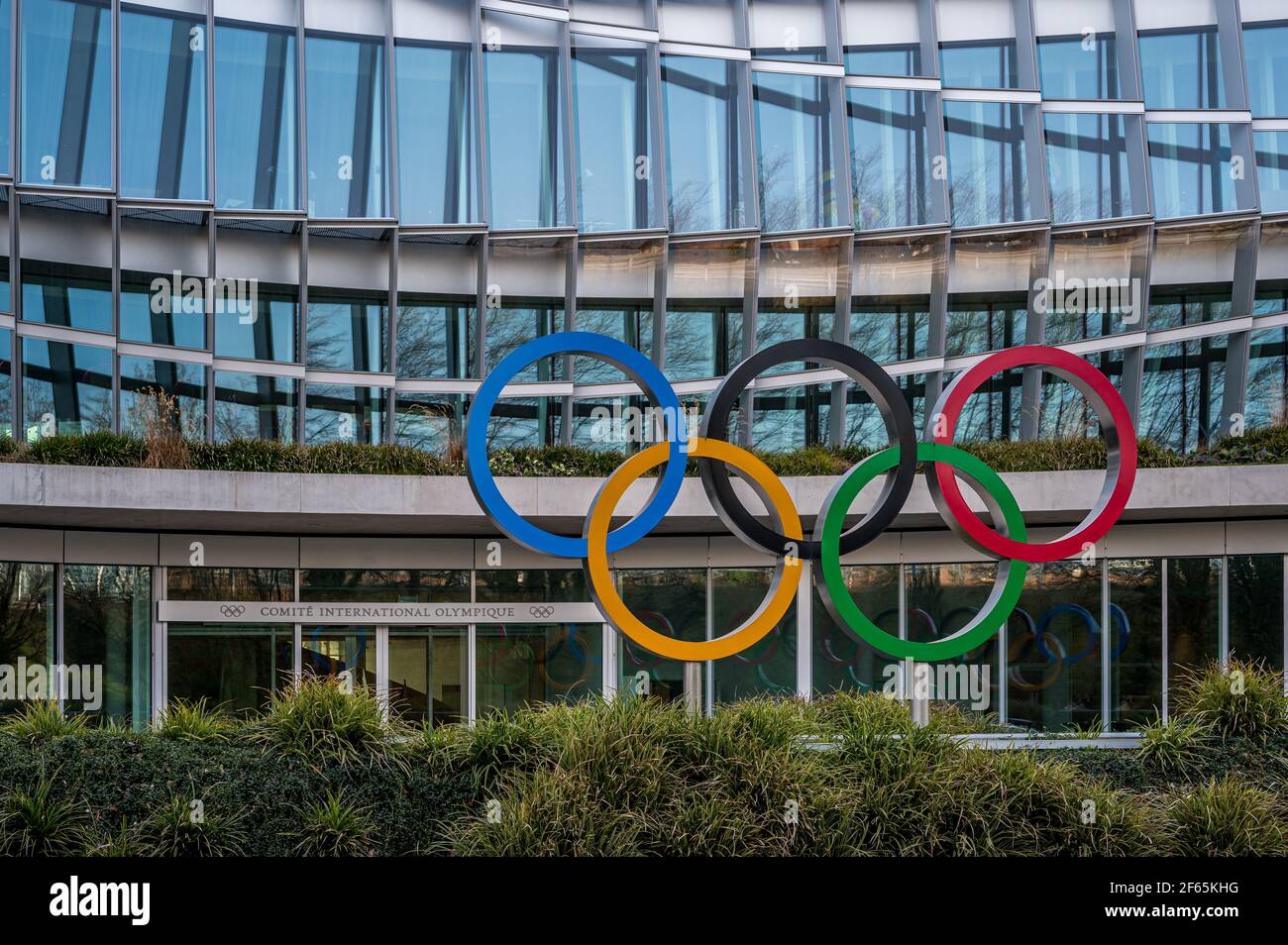 Losanna, Cantone di Vaud, Svizzera - 03.21.2021: Nuova sede del Comitato Olimpico Internazionale. Giochi olimpici. Foto Stock