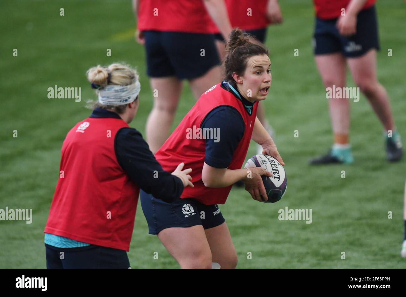 Oriam Sports CenterRiccarton, Edinburgh.Scotland UK. 29 Marzo 21 Scotland sessione di allenamento delle squadre di rugby femminili per il prossimo incontro di sei nazioni contro EnglandPic mostra il Capitano Rachel Malcolm ( Loughborough Lighting) in azione . Credit: eric mcowat/Alamy Live News Foto Stock