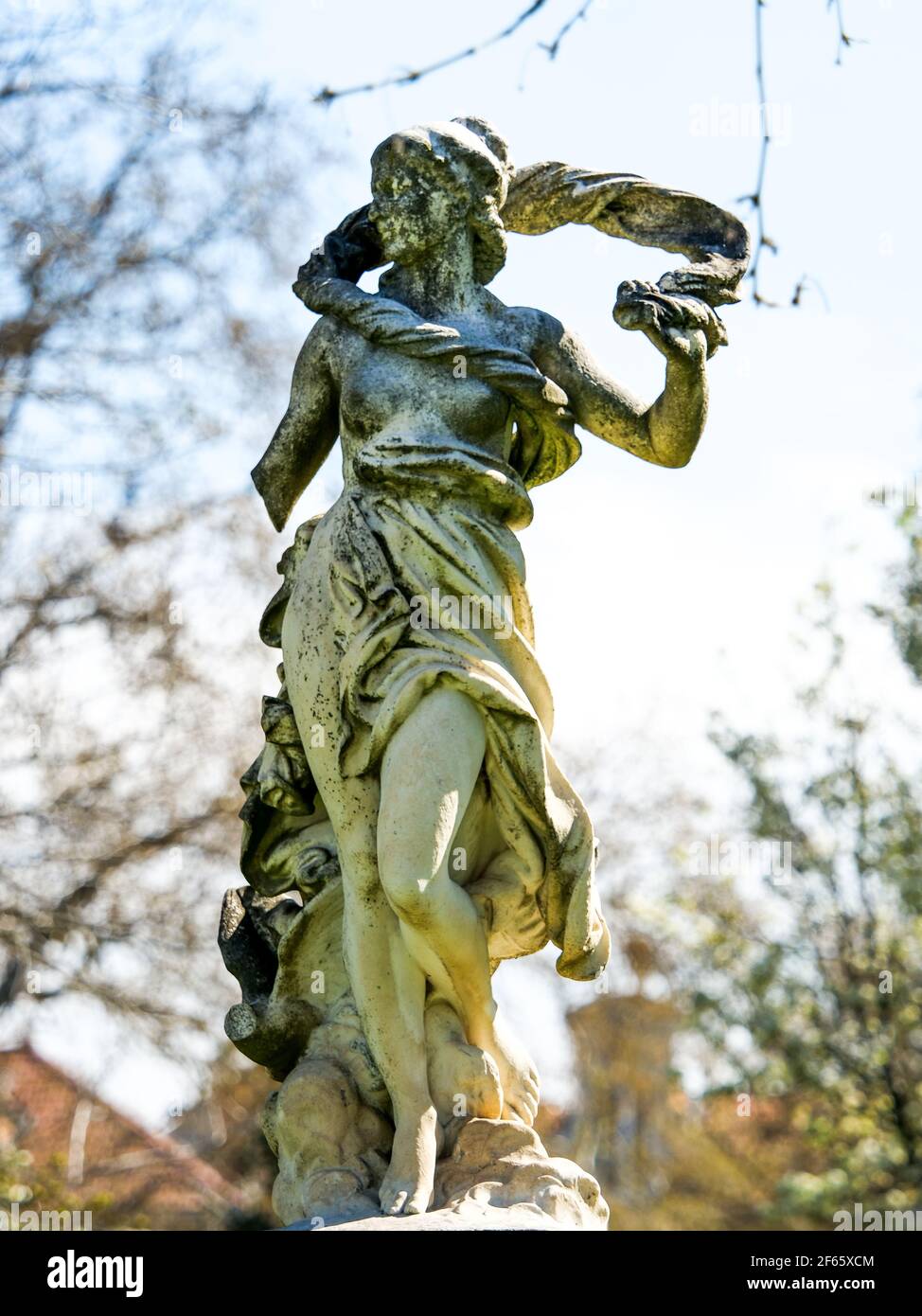 Statua nel Giardino pubblico di Montelimar, Drome, Francia Foto Stock