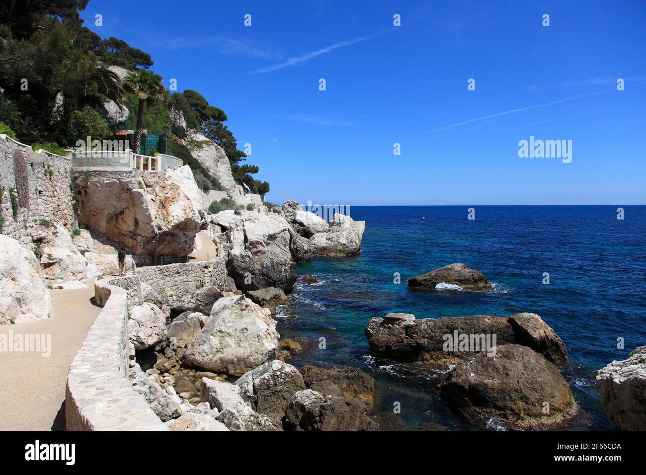 Percorso costiero, Cap d'Ail, Costa Azzurra, Costa Azzurra, Mediterraneo, Provenza, Francia, Europa Foto Stock