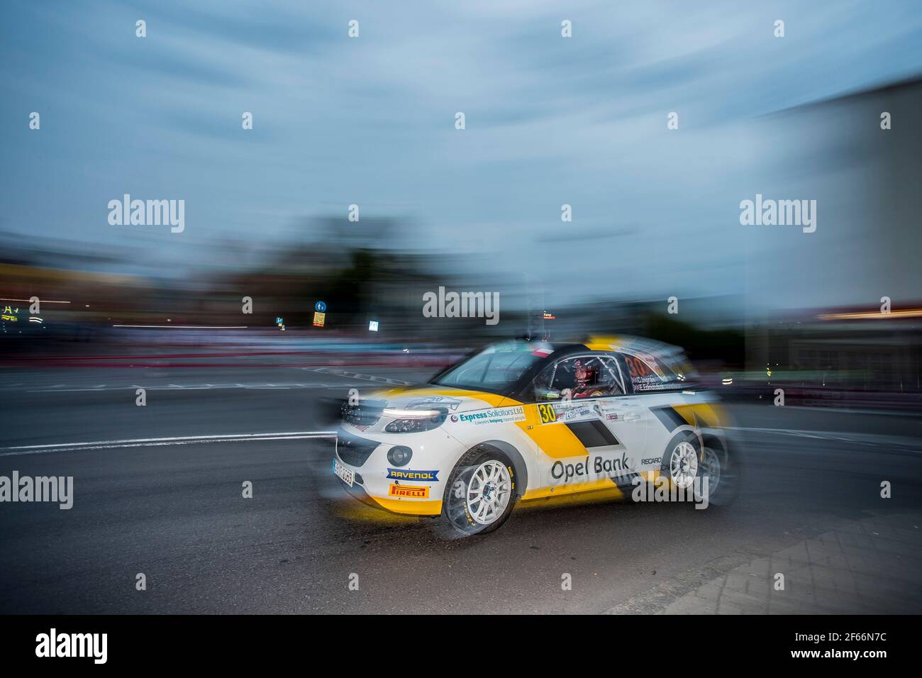 30 INGRAM Chris (GBR) ELLIOTT Edmondson (GBR) Opel Adam R2 Azione durante il Campionato europeo Rally 2017 Rally Rzeszow in Polonia dal 3 al 5 agosto - Foto Gregorio Lenenmand / DPPI Foto Stock