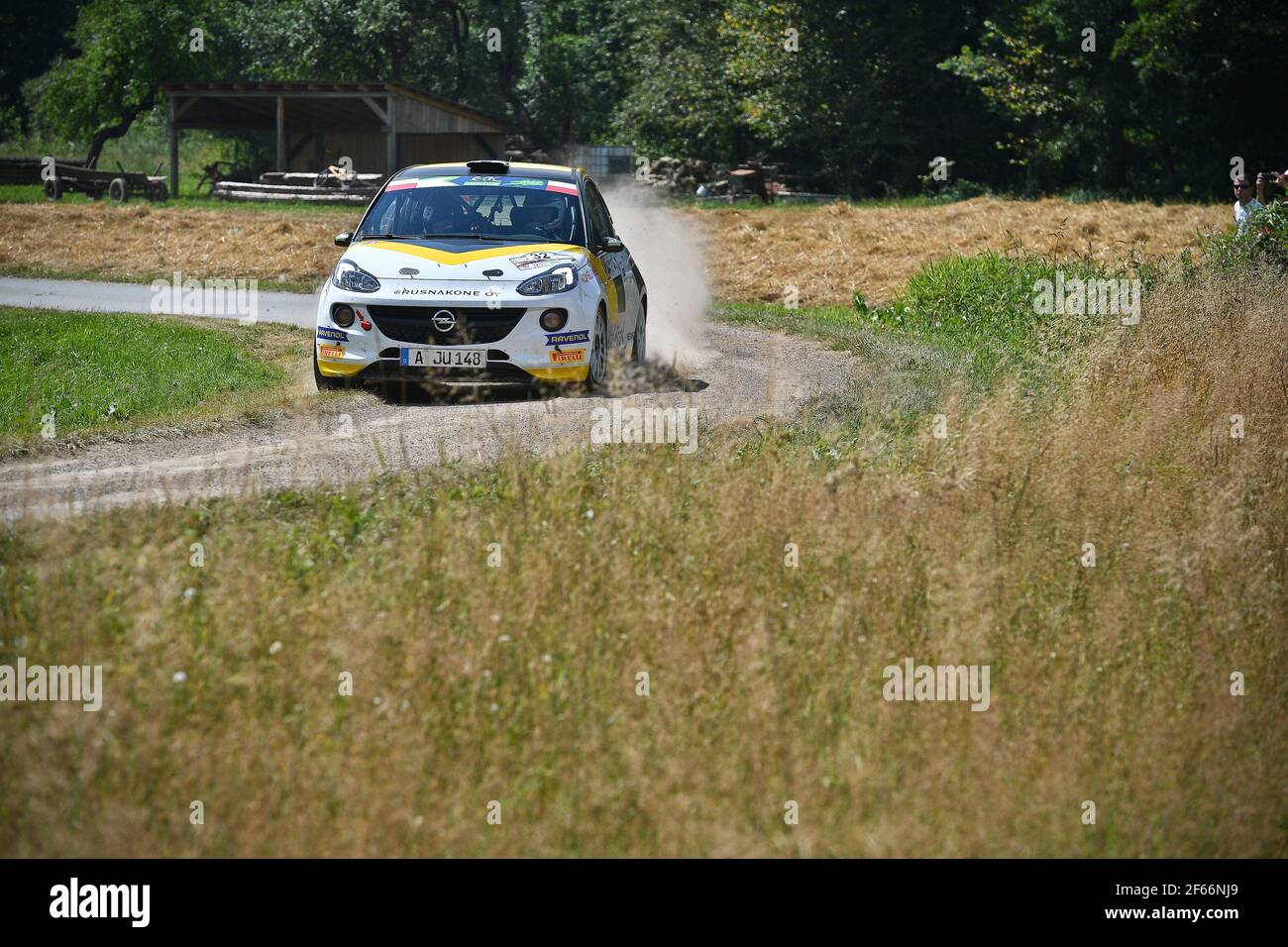 32 HUTTUNEN Jari (fin) LINNAKETO Antti (fin) Opel Adam R2 Azione durante il Campionato europeo Rally 2017 Rally Rzeszowski in Polonia dal 4 al 6 agosto - Foto Wilfried Marcon / DPPI Foto Stock