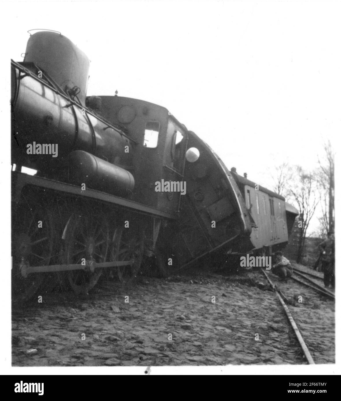 Bredaryd il 4 dicembre 1939. HNJ Train 1 registrato nella marcia settentrionale, sulla ferrovia nel nativo di segnale meccanico e di sicurezza impianto. Foto Stock