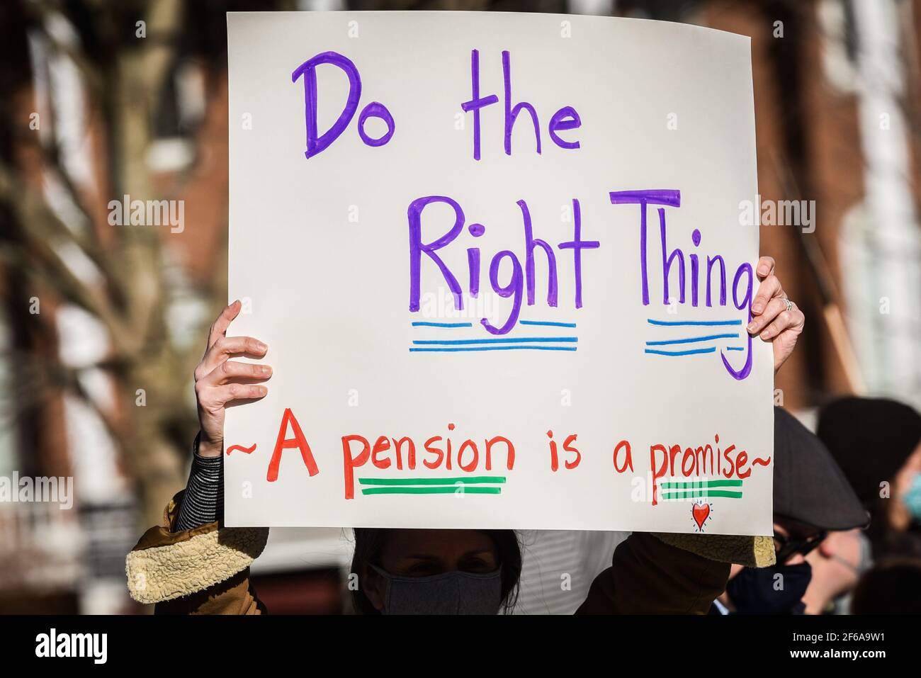 Dimostrazione da parte degli insegnanti del Vermont per protestare contro le modifiche proposte nei loro piani pensionistici finanziati con fondi pubblici, Vermont state House, Montpelier, VT, USA. Foto Stock