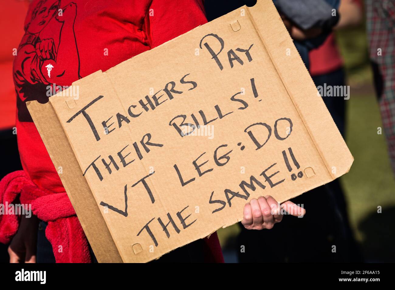 Dimostrazione da parte degli insegnanti del Vermont per protestare contro le modifiche proposte nei loro piani pensionistici finanziati con fondi pubblici, Vermont state House, Montpelier, VT, USA. Foto Stock