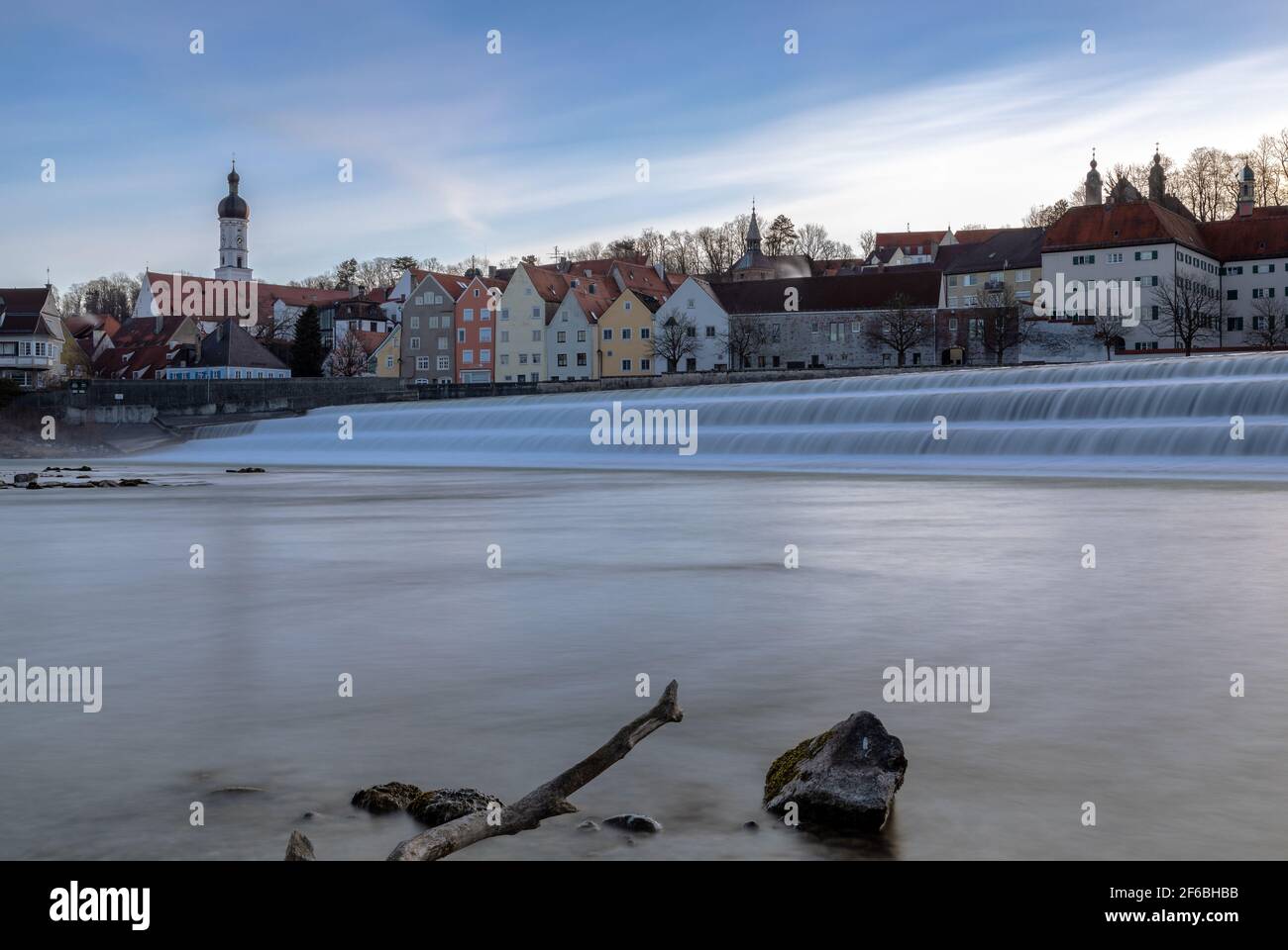 Dawn at the weir at River Lech in Landsberg, Baviera, Germania Foto Stock