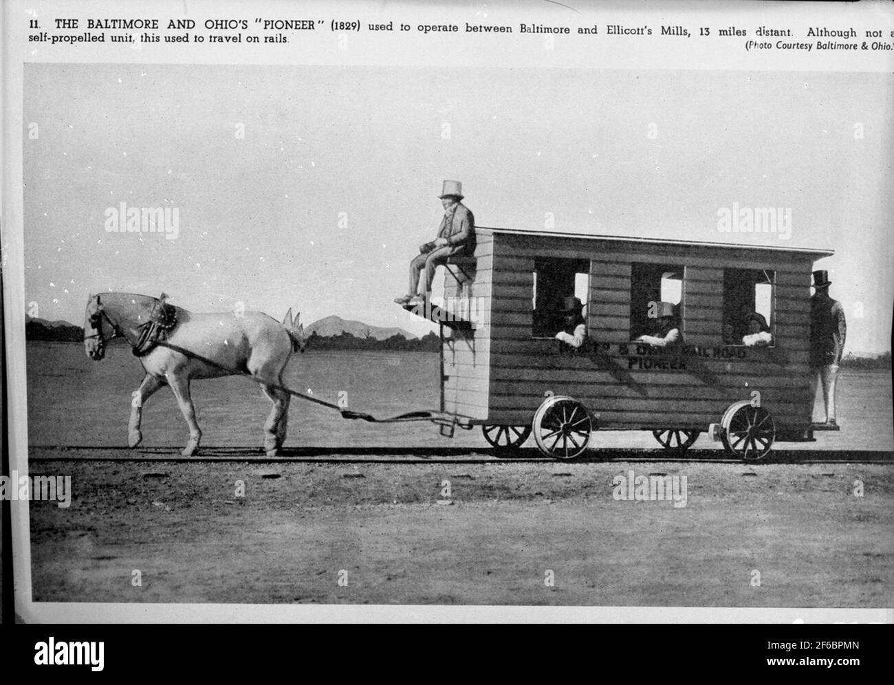 Replika AV Baltimore & Ohio hästsdragna personvagn 'Pioneer'. Fotot taget 1927 sotto Baltimora & Ohio Railroad Fair del cavallo di ferro. Foto Stock