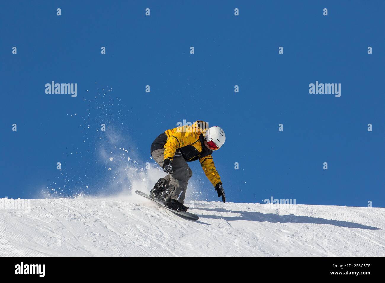 vacanze invernali nella neve, snowboarder Foto Stock