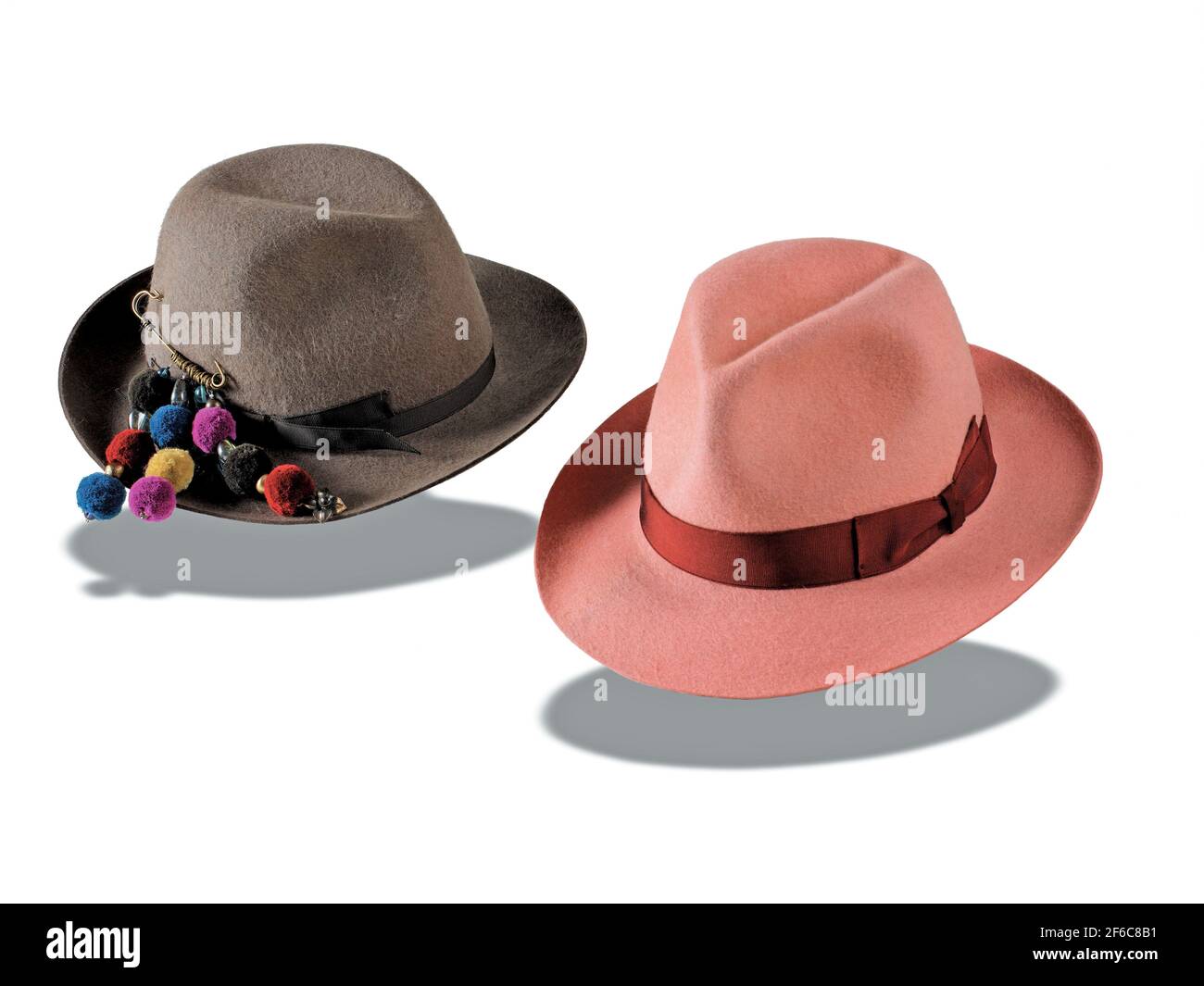 Elegante primo piano di cappelli per uomo per tutte le stagioni. Riprese in  studio Foto stock - Alamy