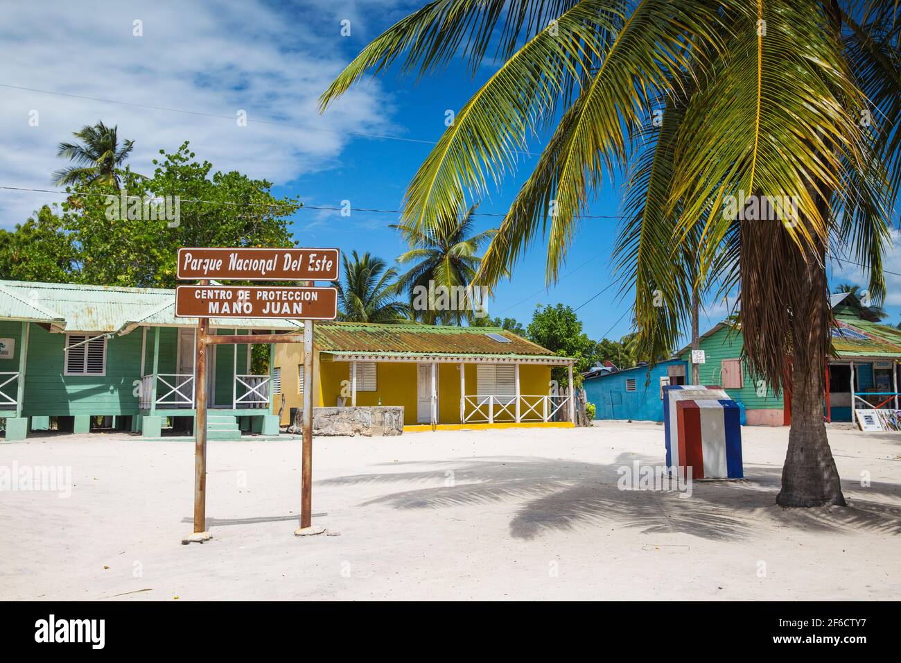 Repubblica Dominicana, Punta Cana, Parque Nacional del Este, Isola di Saona, Spiaggia di mano Juan, un pittoresco villaggio di pescatori Foto Stock