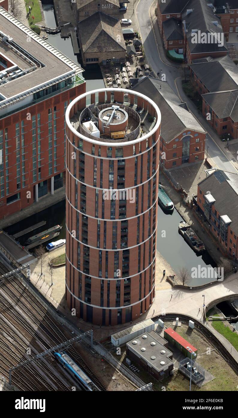 Vista aerea della Candle House a Granary Wharf, nel centro di Leeds Foto Stock