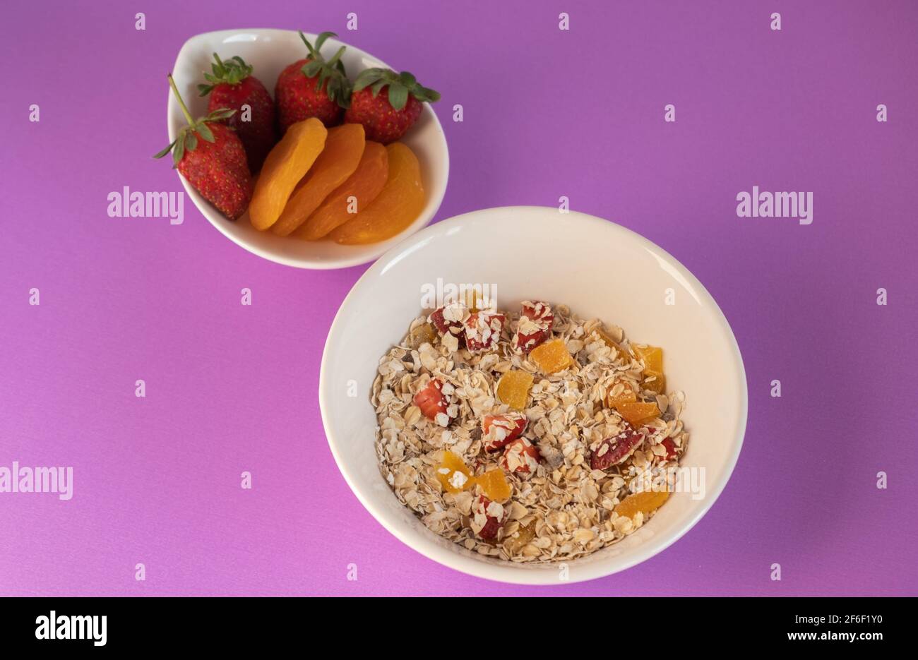 La farina d'avena, spesso utilizzata dai dieters e il cibo migliore per gli atleti Foto Stock