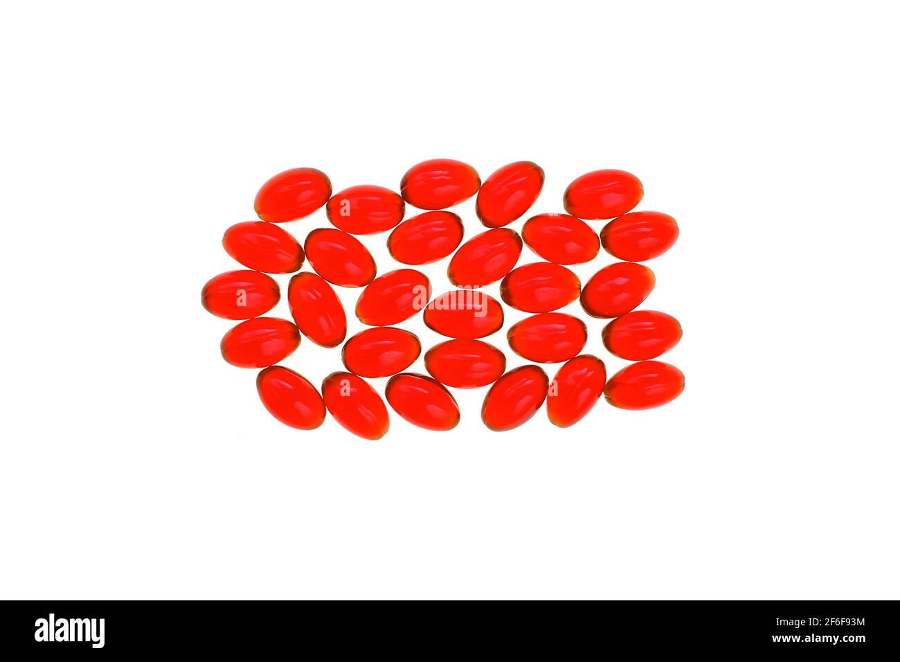 Olio di krill. Capsule di gelatina rossa isolate su sfondo bianco.Fonte di acidi grassi omega.integratori sani di food.krill oli Foto Stock