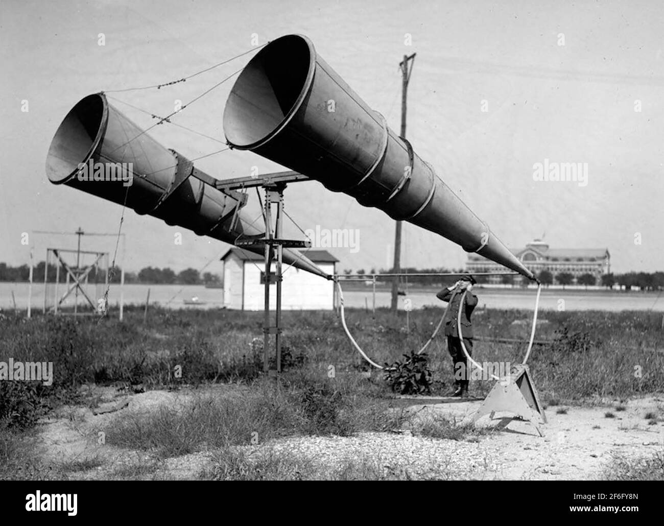 Sistema DI rilevamento di velivoli A LOCALIZZAZIONE ACUSTICA presso la base USAF di Bolling Field a Washington D.C. nel 1921 Foto Stock