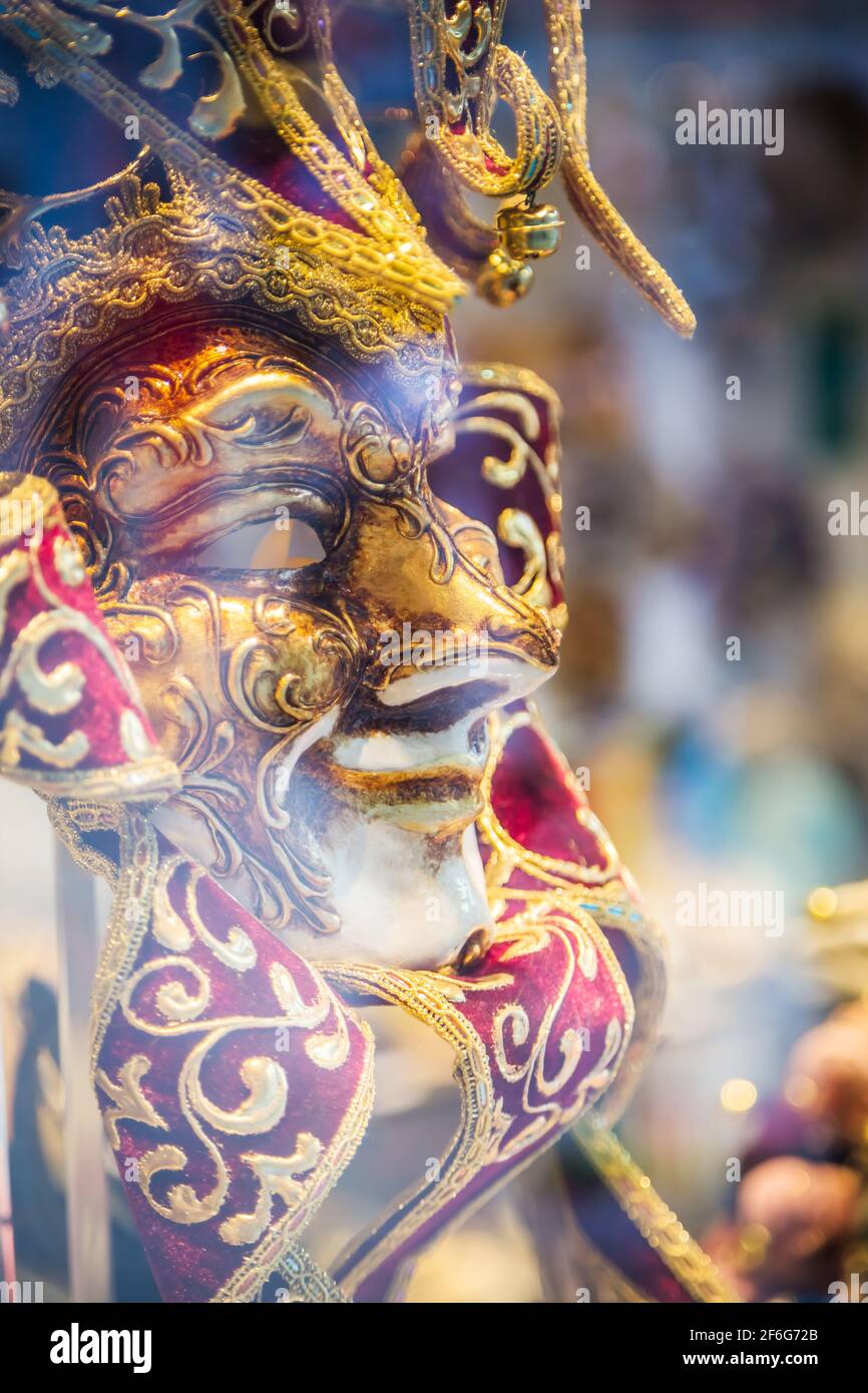 Un carnevale veneziano festival maschera mascherata Foto Stock