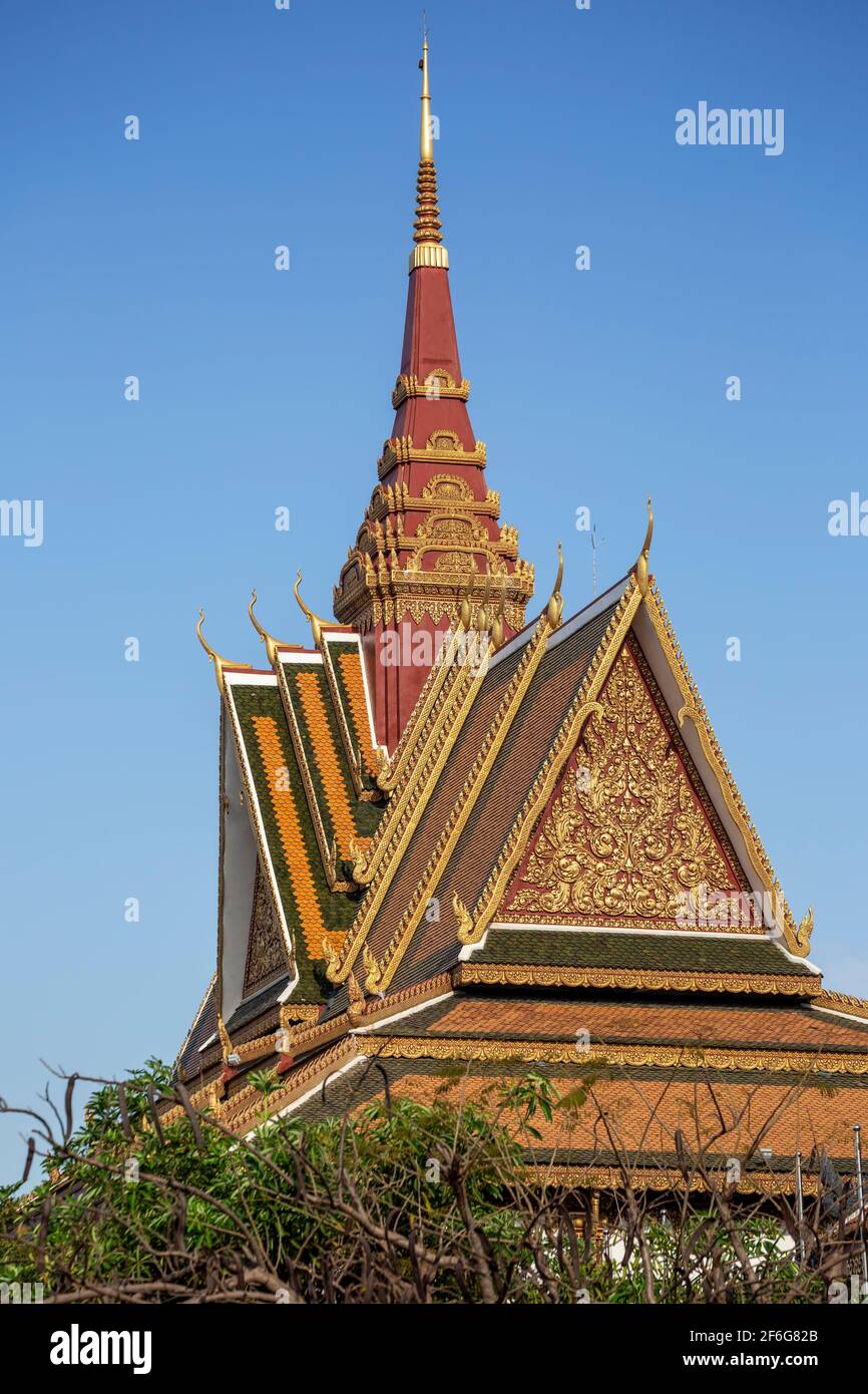 Stupa del tempio, il monastero di Preah Prohm Rath e il centro buddista, Siem Reap, Cambogia Foto Stock