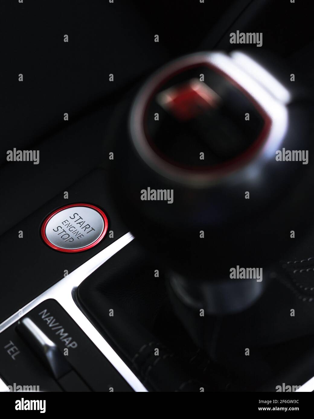 Audi RS3 2018 pulsante di arresto avviamento motore in alluminio con automatico Gear Stick con logo RS Foto Stock