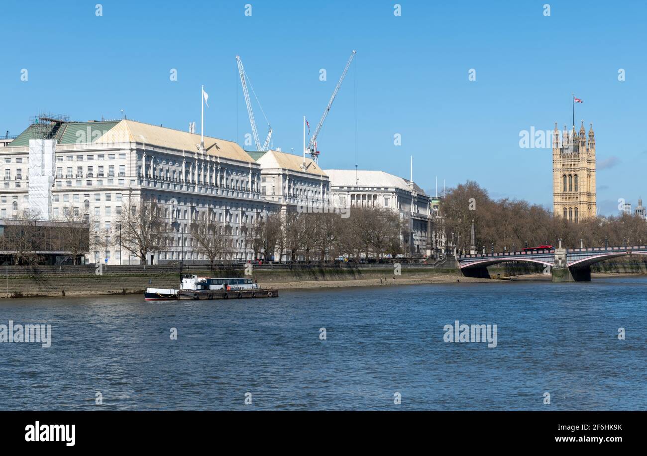 La sede centrale del MI5, servizio di sicurezza segreto nazionale britannico responsabile della sicurezza interna e della lotta allo spionaggio e al terrorismo. Foto Stock