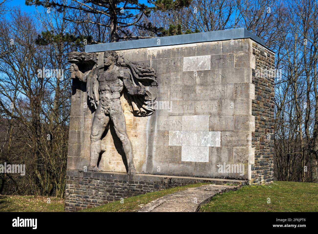 Ordensburg Vogelsang nel Parco Nazionale di Eifel, Germania. L'ex tenuta nazista ha da allora servito come campo di addestramento militare per gli alleati, prima dell'apertura Foto Stock