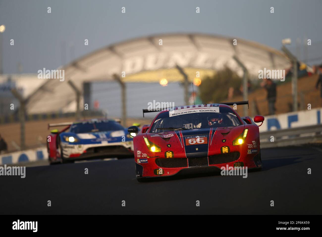 65 NIELSEN Christina (dnk), BALZAN Alessandro (ita), BRET Curtis (usa), Ferrari 488 GTE team Scuderia corsa, azione durante la 24 le Mans 2017 ore di gara, dal 17 al 18 giugno sul circuito di le Mans, Francia - Foto Antonin Vincent / DPPI Foto Stock