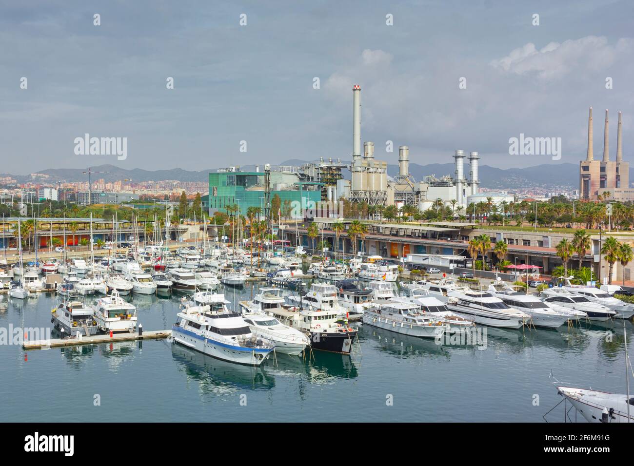 Porto marittimo in un porto mediterraneo a Barcellona, Spagna Foto Stock