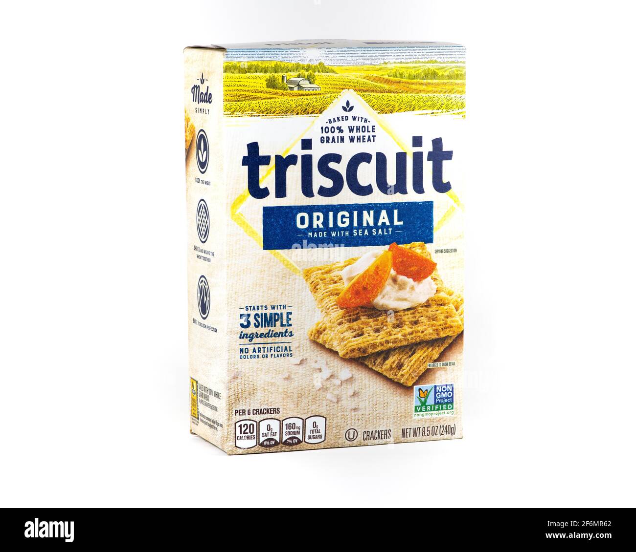 Una scatola di cracker originali Triscuit cotti con grano integrale e sale marino, un gustoso e sano snack alimentare. Foto Stock