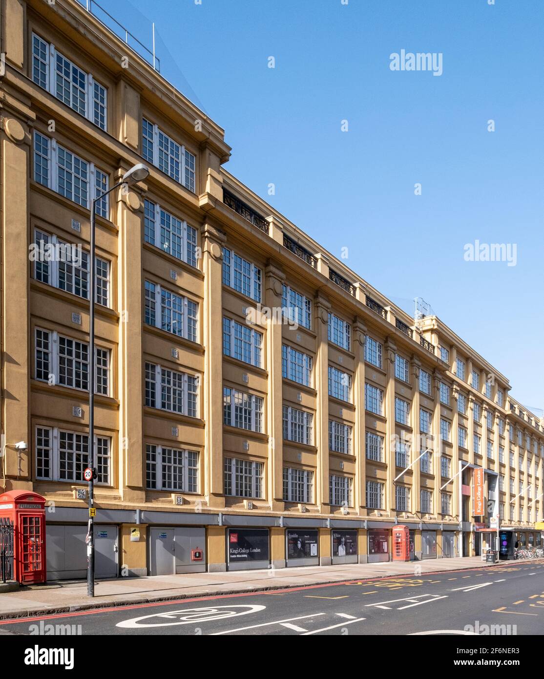 Franklin-Wilkins Building, Waterloo Campus, King's College London, ex HMSO Building (1915) e King George Military Hospital (1915). Foto Stock
