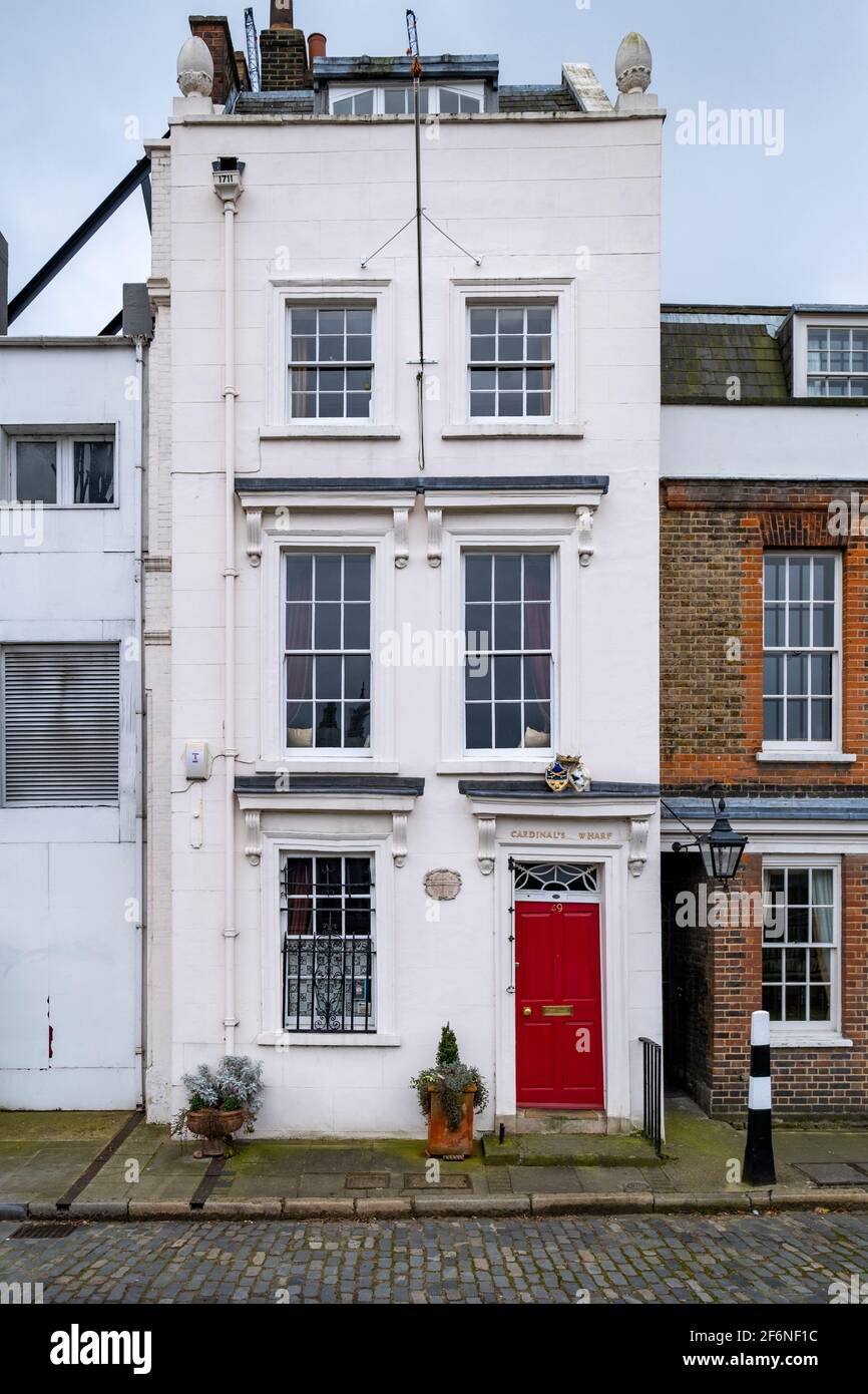 SE1, 49 Bankside, Cardinal's Wharf, 18c Grade II list house reputata poi rifiutata di essere associata a Sir Christopher Wren e Caterina d'Aragona. Foto Stock