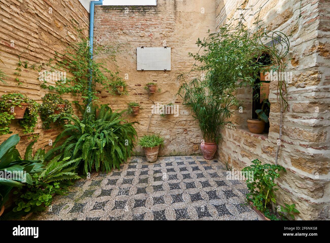 Cordova, Andalusia, Spagna, dicembre 28 2016, Vista esterna del Sinagoga de Córdoba Foto Stock