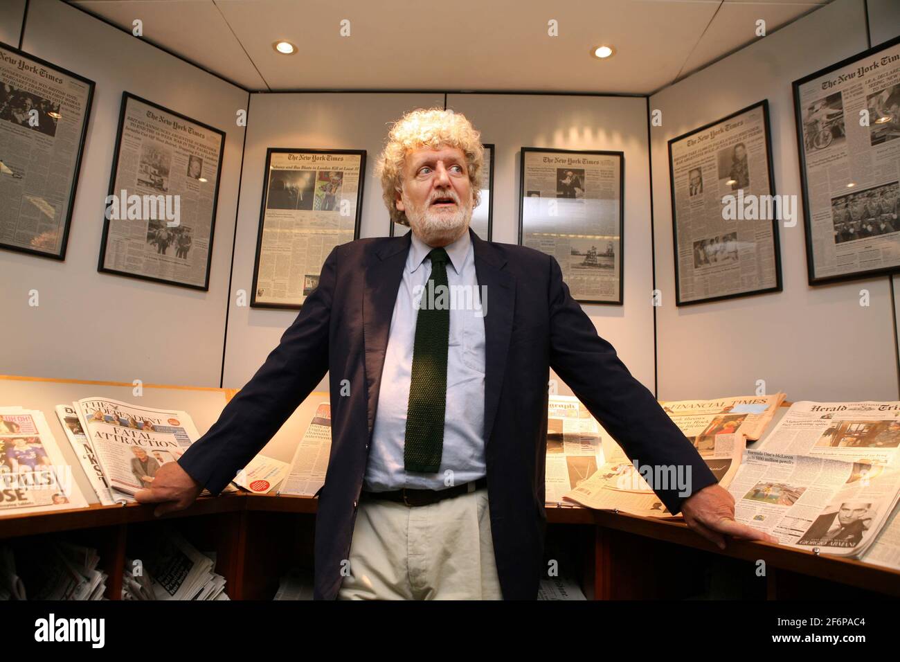 John F Burns... Capo dell'ufficio di Londra del New York Times. pic David Sandison 15/9/2007 Foto Stock
