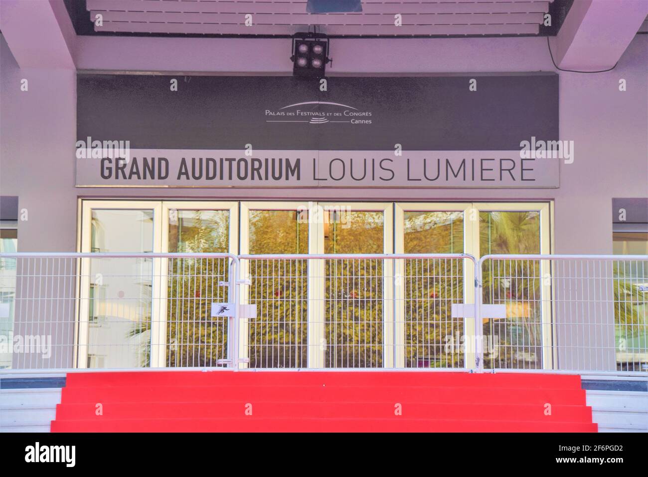 Grand Auditorium Louis Lumiere e tappeto rosso, Palais des Festivals, Cannes, Francia meridionale. Foto Stock