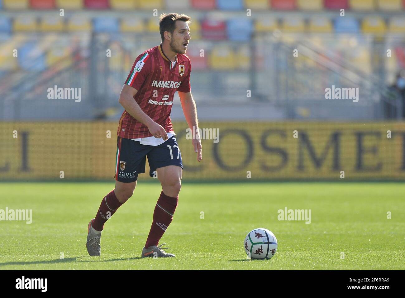 Frosinone, Italia. 02 aprile 2021. Lorenzo Libuti giocatore di Reggiana, durante la partita del campionato italiano Serie B tra Frosinone vs Reggiana risultato finale 0-0, partita disputata allo stadio Benito Stirpe di Frosinone. Italia, 02 aprile 2021. (Foto di Vincenzo Izzo/Sipa USA) Credit: Sipa USA/Alamy Live News Foto Stock