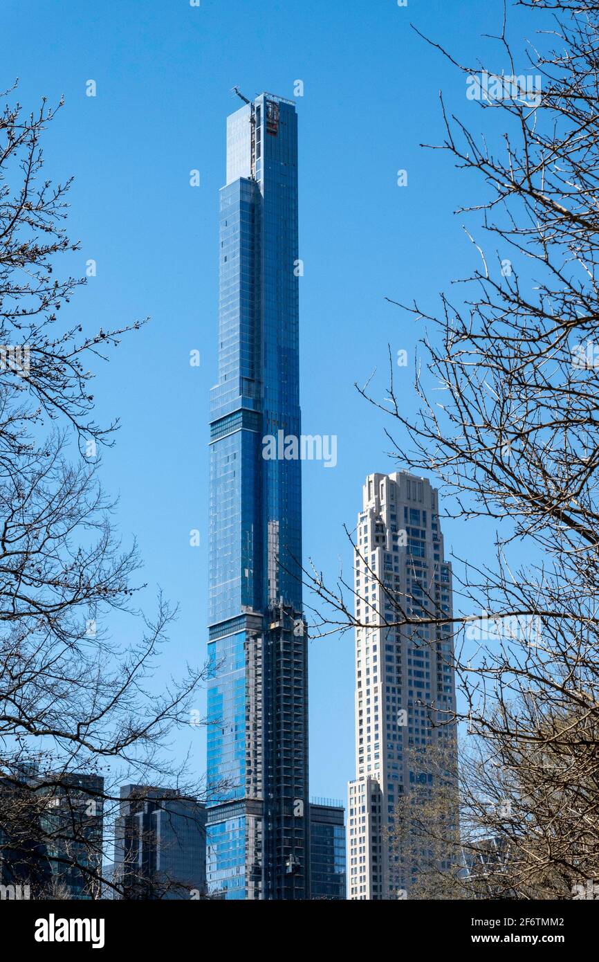 Midtown Skyline con i Supertall Condos visti da Central Park, New York, Stati Uniti Foto Stock