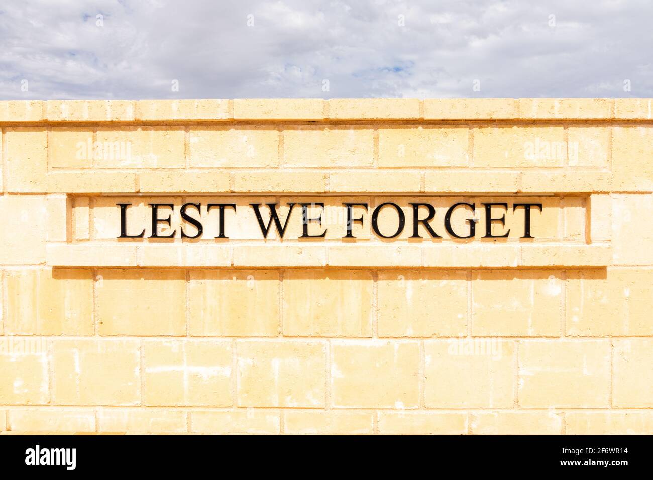 Per evitare di dimenticare il Muro della memoria Dumbelyung Western Australia Foto Stock