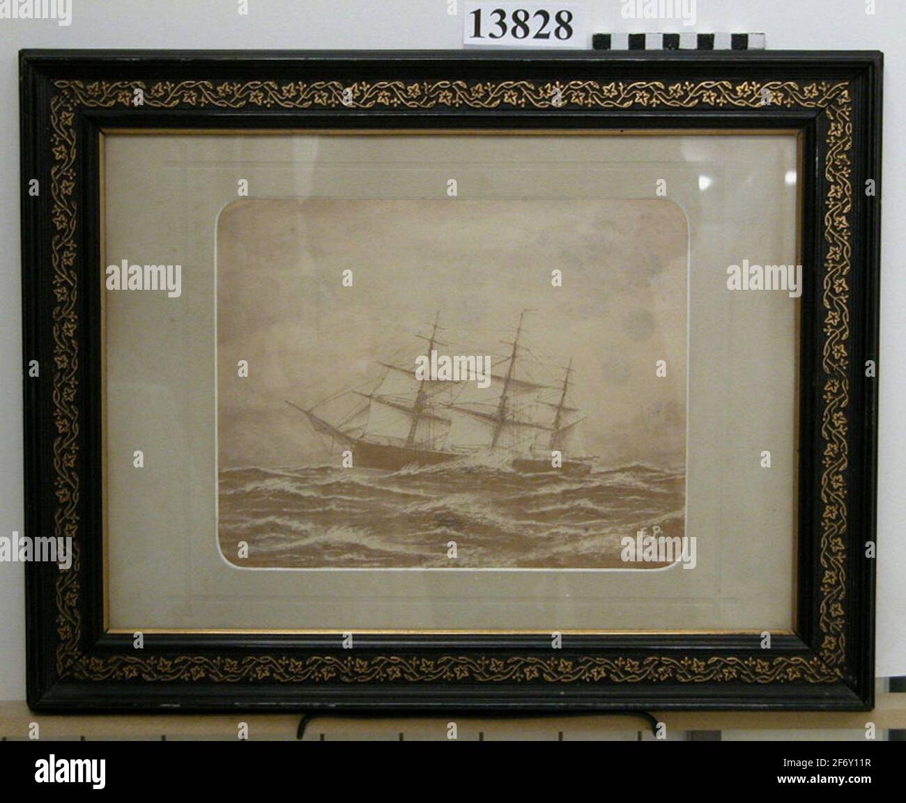 Photography.Photography on PASSE partout in vetro e cornice.Motif: Korvetten Saga.After disegno, firmato J.P.97. Foto Stock