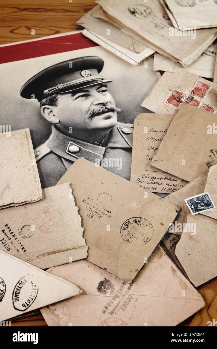 Ritratto di Stalin e posta durante la seconda guerra mondiale, URSS Foto Stock