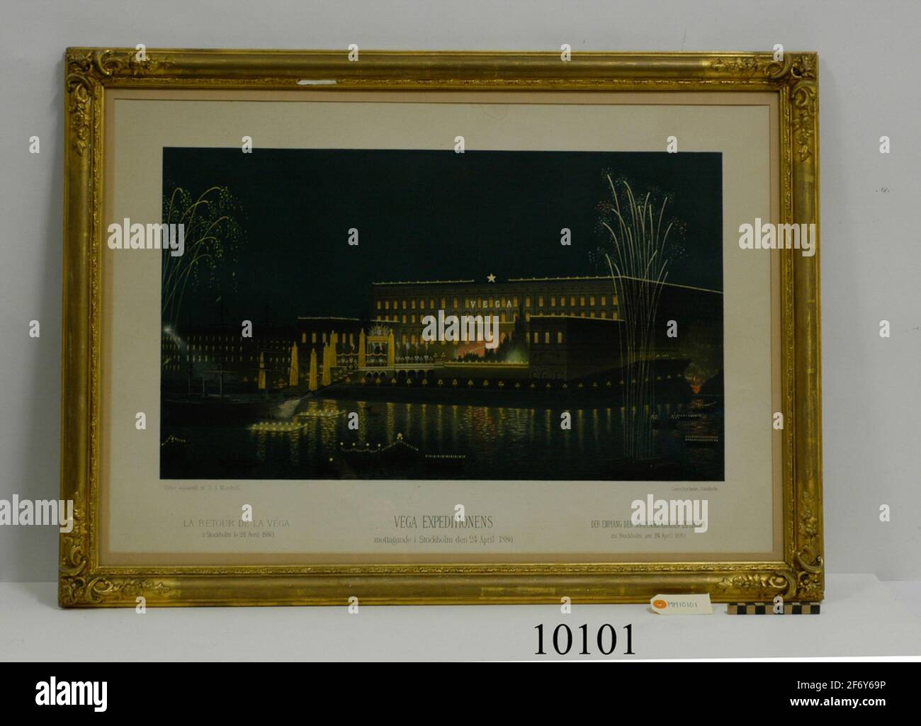 Color printing.Motif: Ricevimento della spedizione di Vega sulla corrente di Stoccolma di fronte a Kungl.The Castle.Text: Ricevuta della spedizione di Vega a Stoccolma il 24 aprile 1880.After Aquarell AF O.A.Mankell.The Central printing Company Stockholm.la Retour de la Véga á Stockholm le 24 Avril 1880.Deps Emffang De Nordenskiöldschen -spedizione Zu AM Stoccolma il 1880 aprile. Acquerello Foto Stock