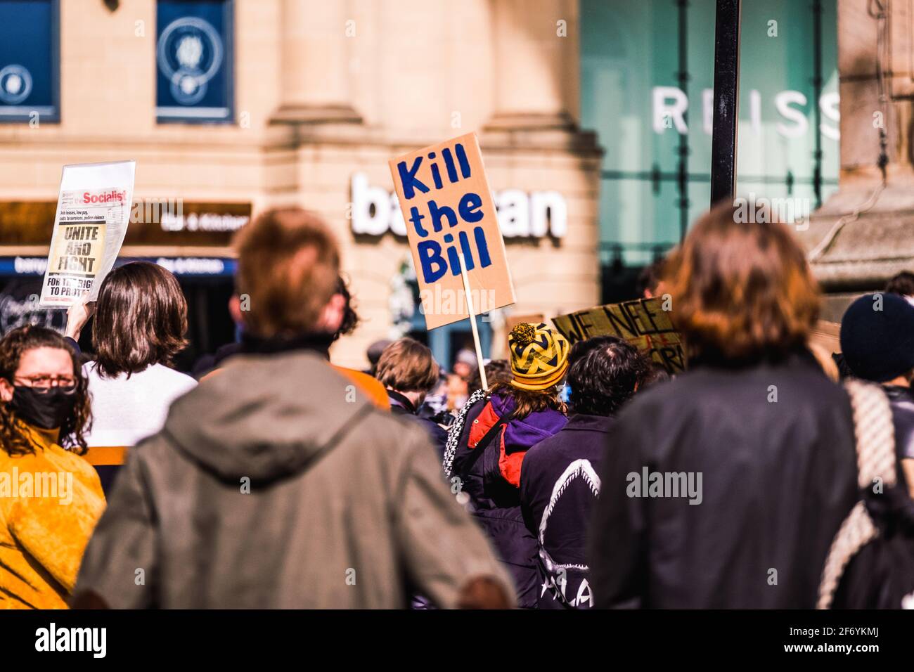 3 aprile 2021 - Newcastle UK. I manifestanti si riuniscono a Newcastle per la protesta "Kill the Bill", nell'ambito di una giornata nazionale di azione contro l'aumento dei poteri di polizia. Credit: Thomas Jackson / Alamy Live News Foto Stock