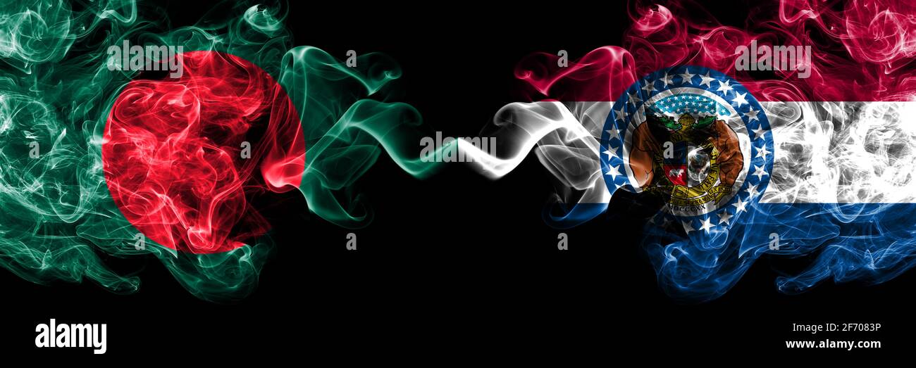 Bangladesh, Bangladesh contro Stati Uniti d'America, America, USA, USA, Missouri fumose bandiere mistiche affiancate. Spessa di colore setoso Foto Stock